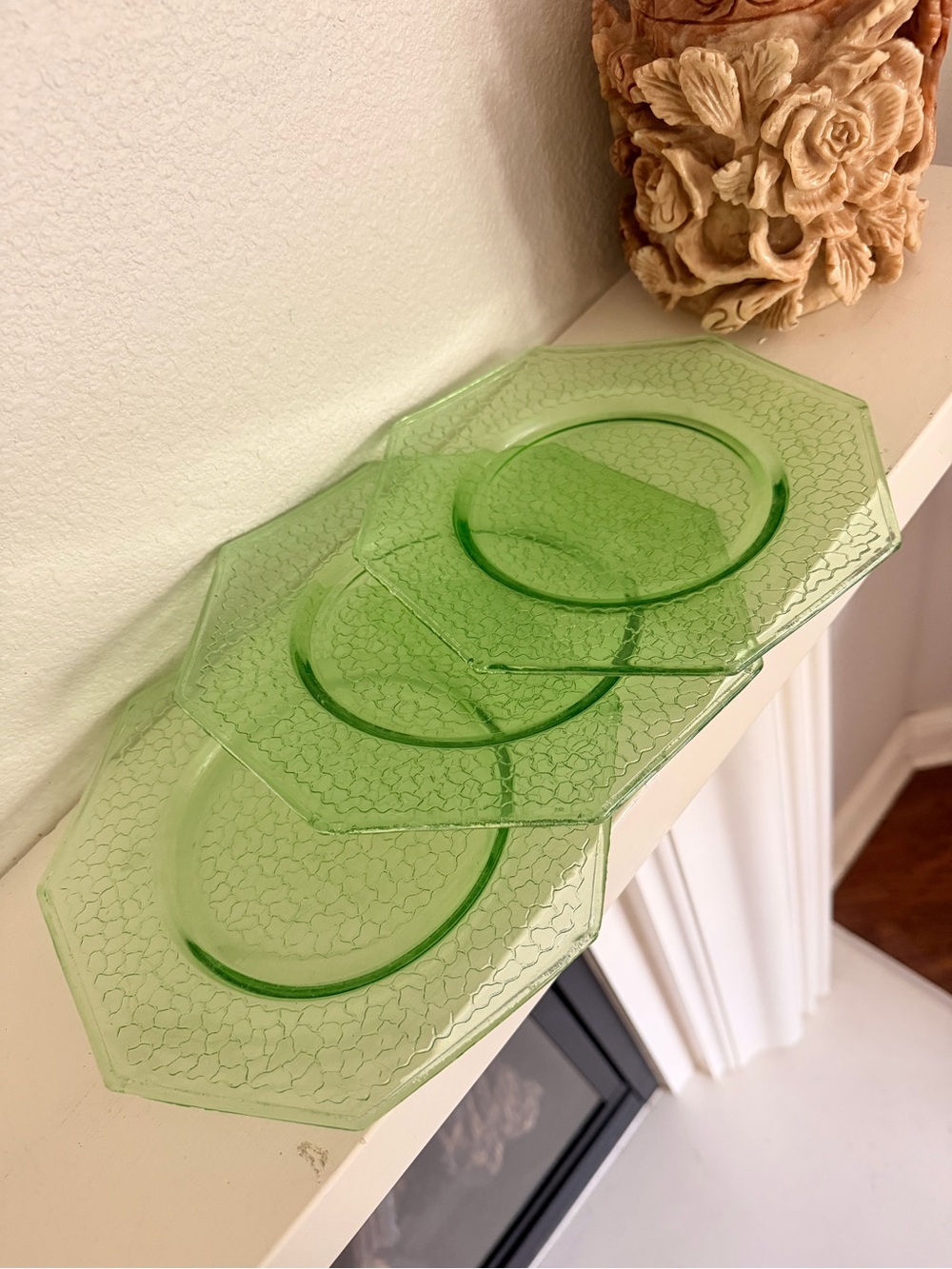 VTG Green Depression Uranium Glass Octagon Crackle Lunch Plates Set of 3